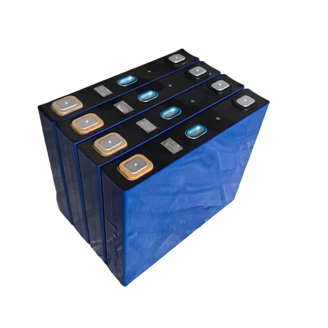 Ningde 100 A célula de energía de fosfato de hierro de litio 3.2V125ah célula de litio de gran monómero para vehículo eléctrico de almacenamiento de energía fotovoltaica