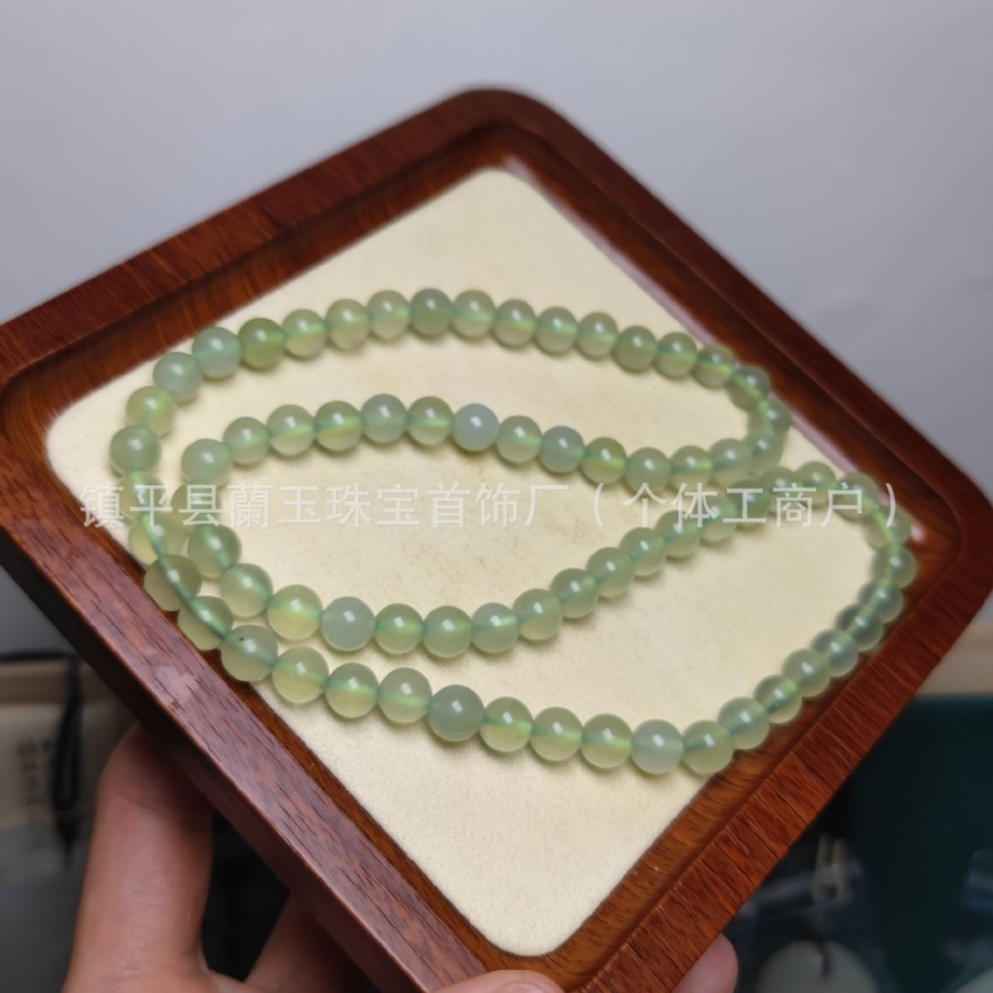 厂家批发浅油青翡翠色珠子项链 玉器冰油绿玉石圆珠岫玉手串项链