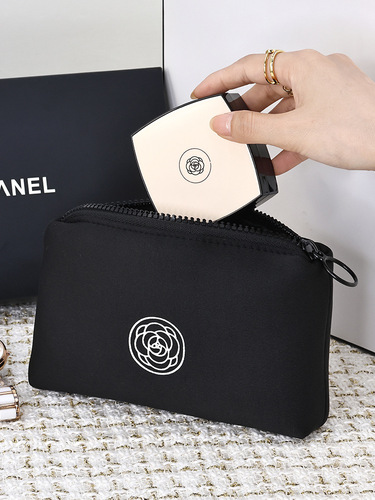 Camellia's new high-end portable small lipstick mobile phone watch key hand cosmetic bag travel storage bag