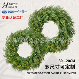 圣诞树;圣诞花环;圣诞装饰品