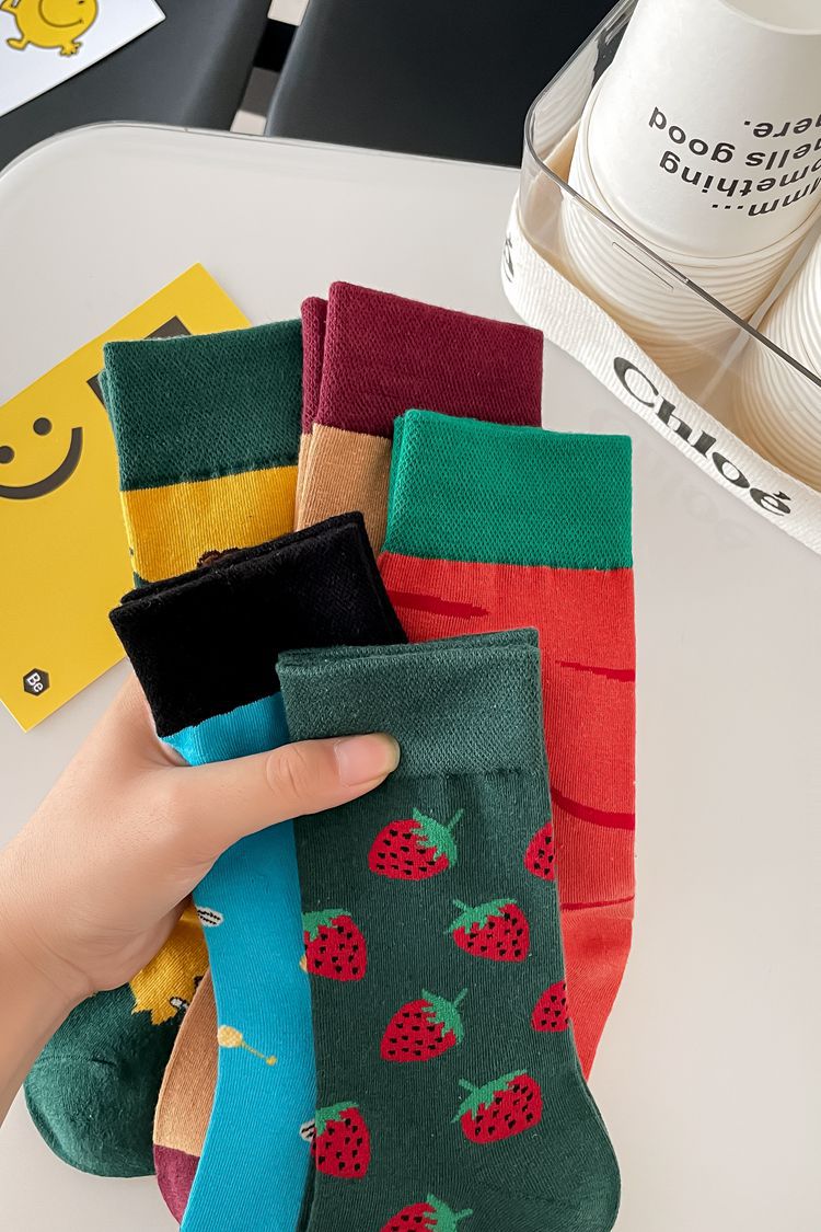 60g Weight Unisex Casual Animal Fruit Flower Cotton Crew Socks A Pair