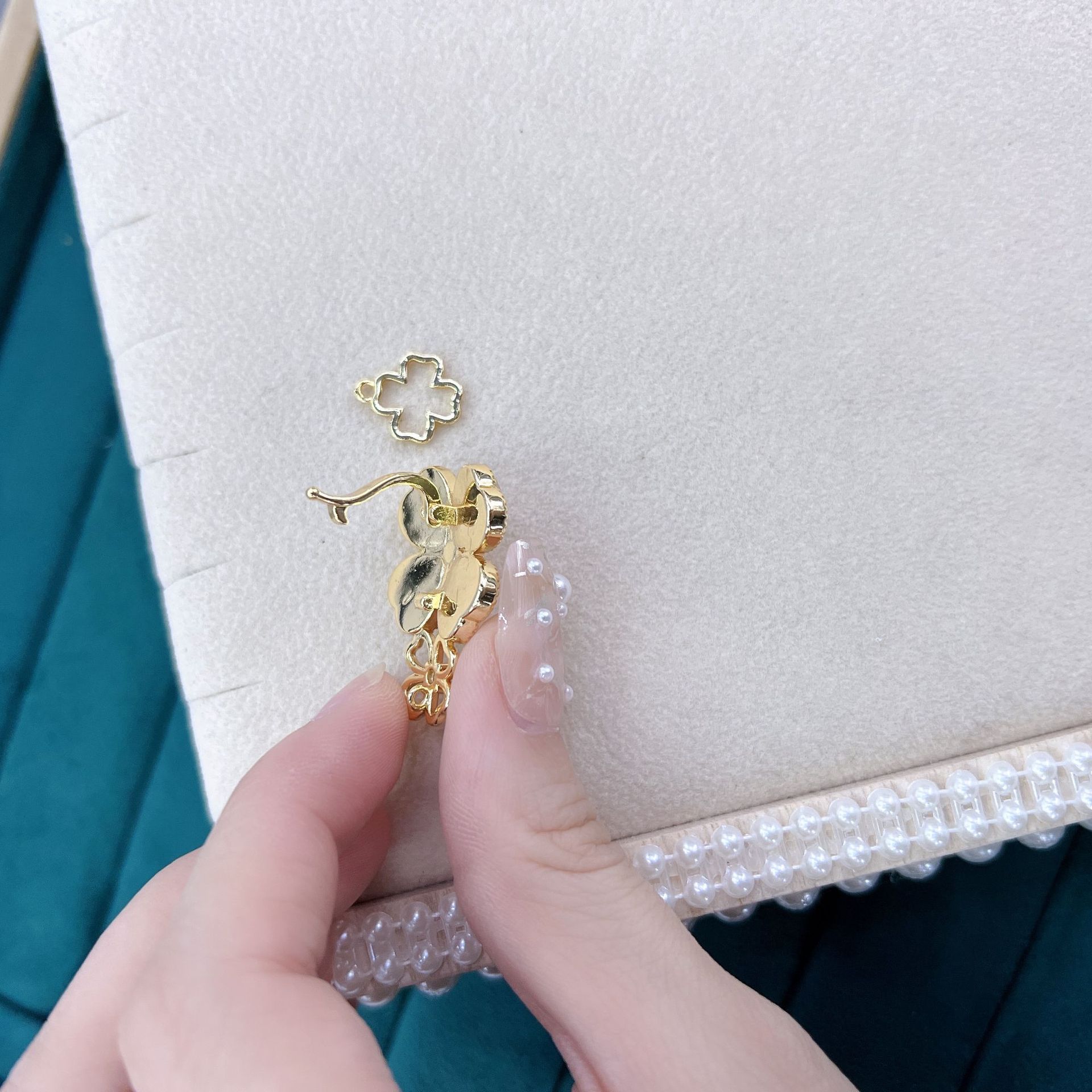 edc6a383ffc1553db1b6c13dec63fc