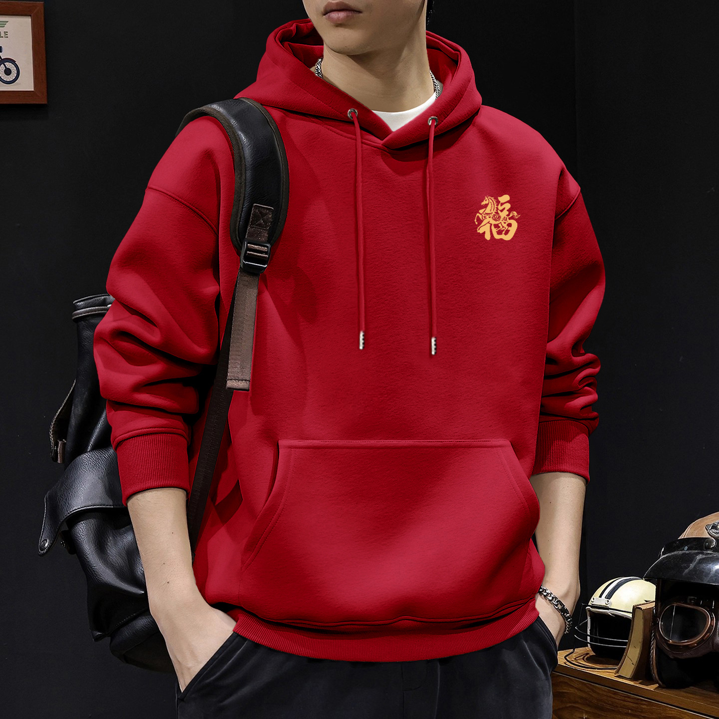 Gran chaqueta con capuz rojo Regular - 6352