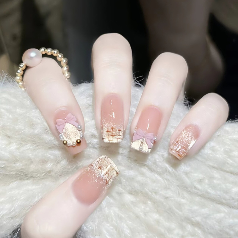 Medium Rectangular New Wearable Nails Cat Eye Plaid Fragrance French Manicure Pearl Bow Fake Nail Patch Medium Rectangular New Wearable Nails Cat Eye Plaid Fragrance French Manicure Pearl Bow Fake Nail Patch