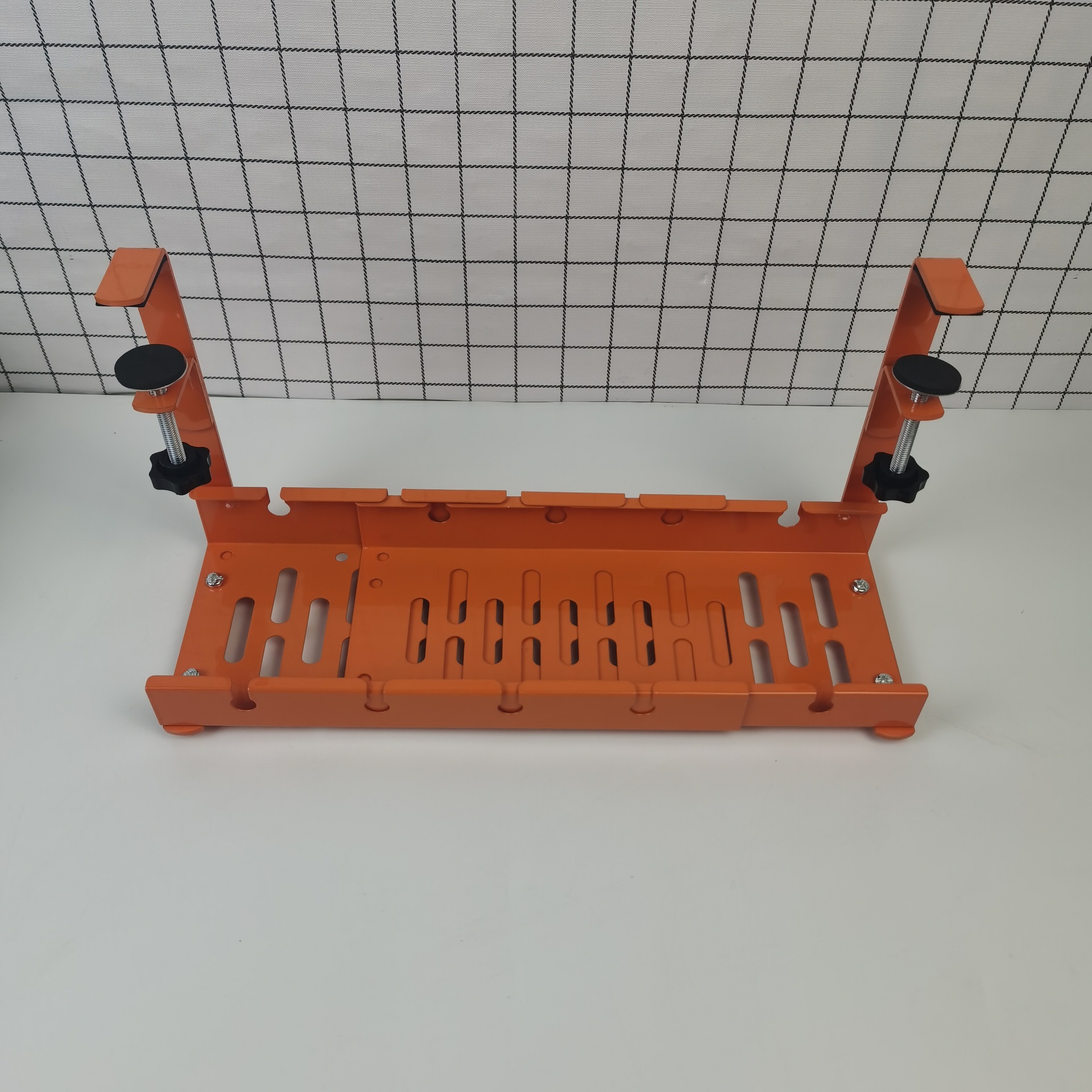 Desk bottom cable rack Punch-free plug Board organizador de cables plug-in de cable oculto cesta de datos de potencia Cable de almacenamiento y acabado