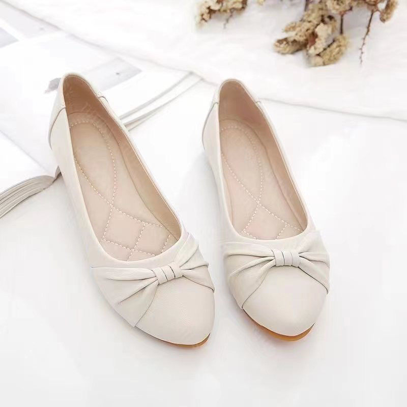 Women's Flats 2025 Spring & Fall New Summer Women's Shoes Soft Leather Soft Sole Beanie Shoes Flats Shoes Middle-Aged Shallow Mouth Mother's Shoes