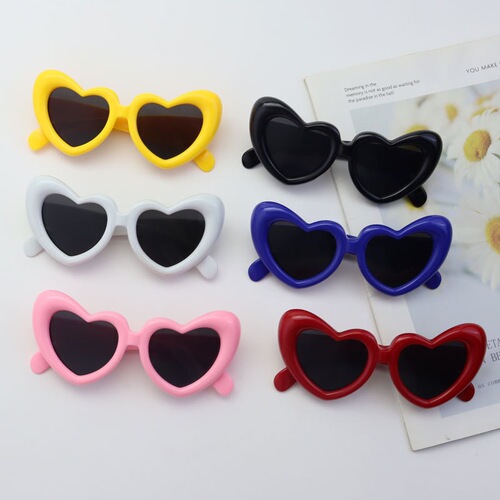 Whimsical and Fun Inflatable Feeling Cute Square Heart Sunglasses for Girls, Instagram Influencers, Trendsetters, Street Style, Personality Sunglasses