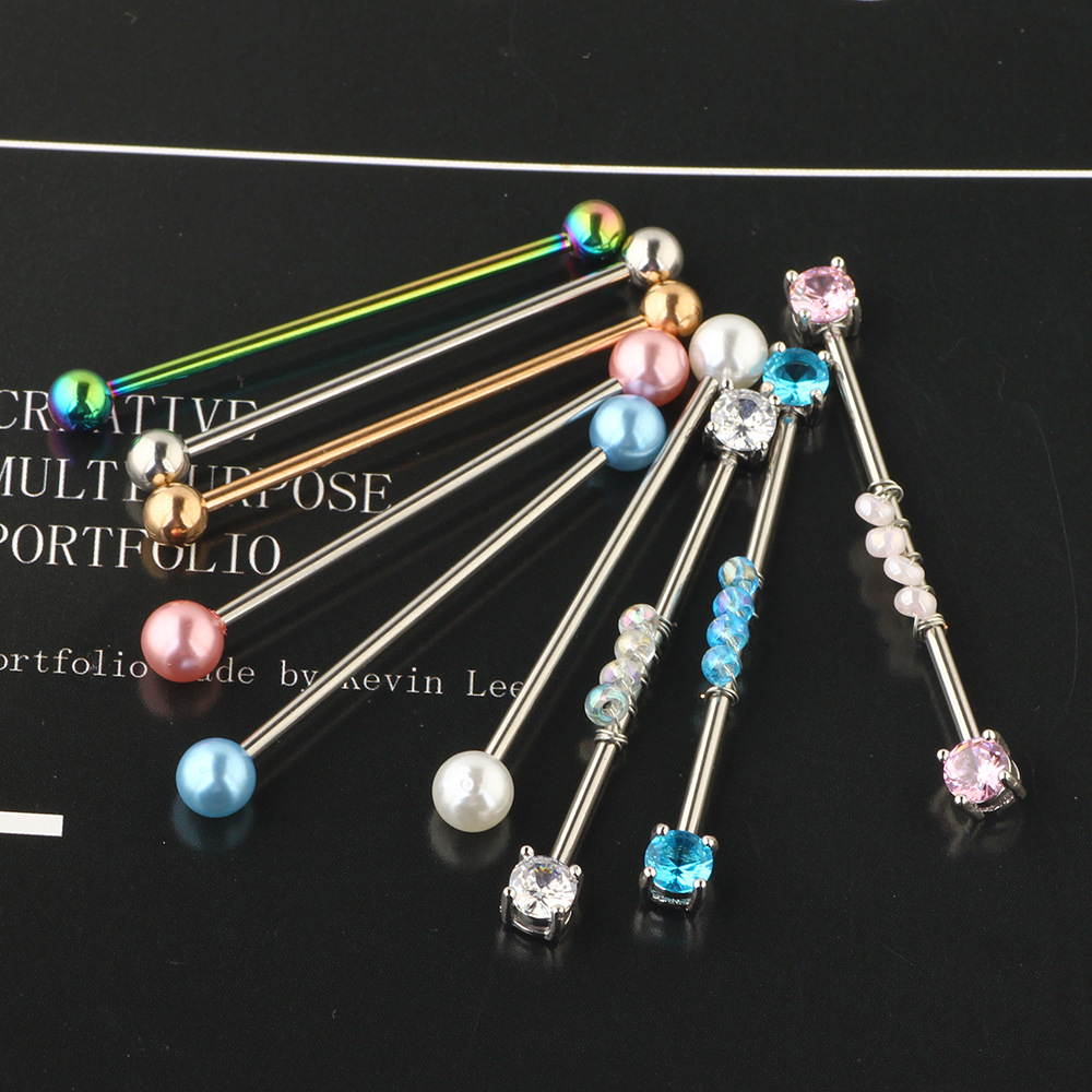 16G labret stud size and finish detail