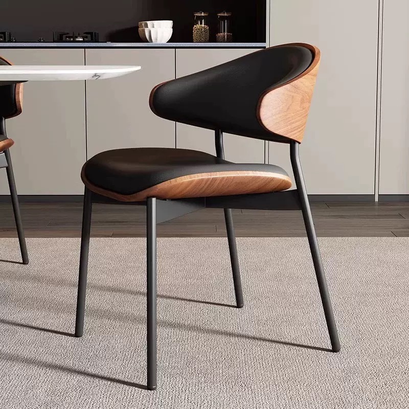 Silla de comedor de diseño minimalista de lujo italiano, silla de respaldo negro de alta gama de la mesa de comedor nórdica