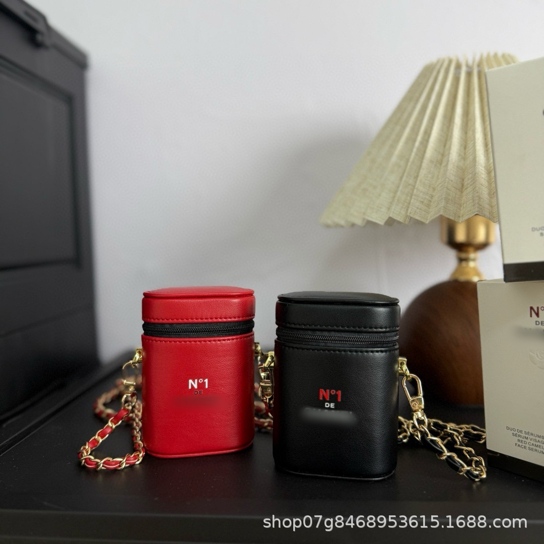 2025 Limited Edition Camellia Lipstick Bag - Trendy and Popular Chain Bag