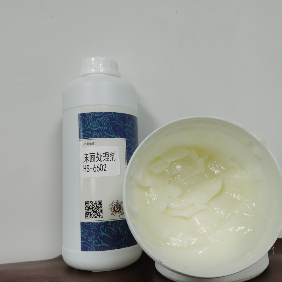 ����Ƥ�ﴲ�洦����Ƥ���ֹ� ����HS6602��ë��Ƥ��Ϳ�δ����