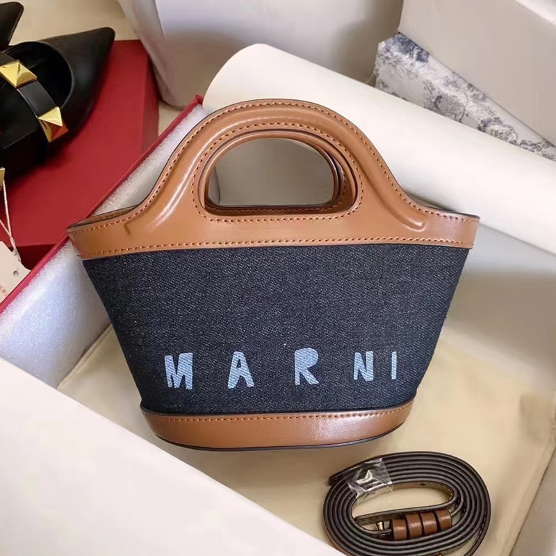 Marni's Popular Handbag, Raffia Mini Beach Bag, Fashionable and Versatile Shoulder and Crossbody Commuter Bag for Women