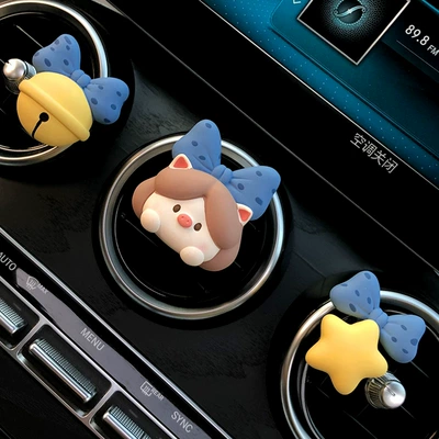 Car Perfume Aromatherapy — aromatherapy car air outlet perfume