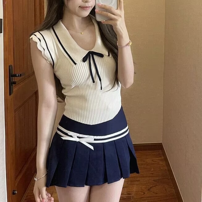 College Style Suit for Women, New Summer Style, Striped Lace-Up Design Top, Bow Pleated Skirt, Two-Piece Set