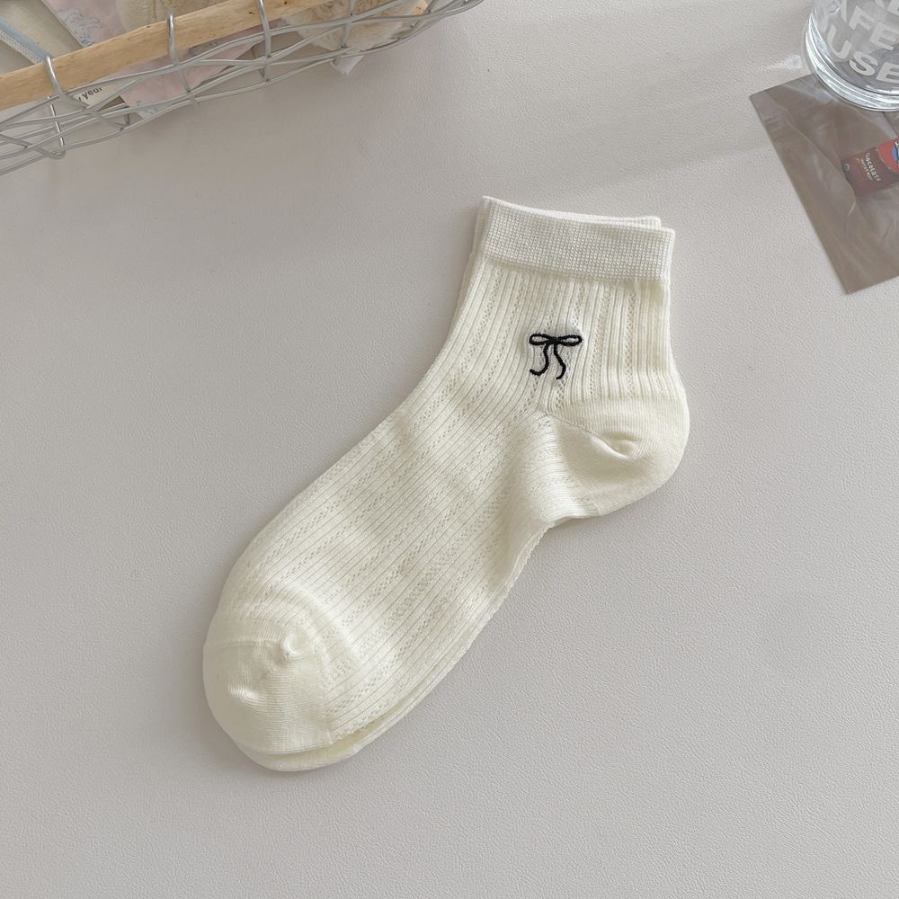 밀키 화이트 페어