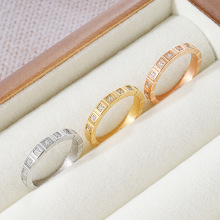 ���¶Խ�Ф��������ʯ��ָ�Ѹֶ�18K������ʱ�м��η��鴴���