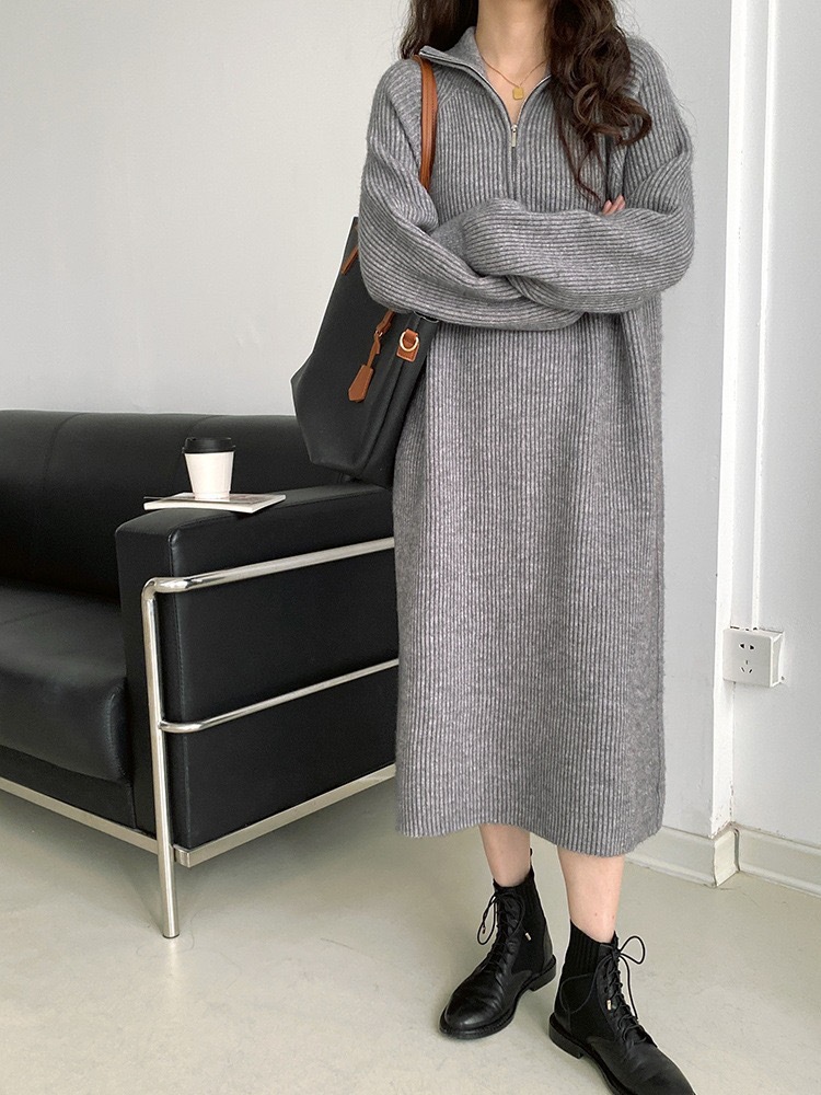Demi-season design knitted dress with zipper