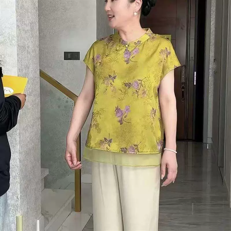 Летние женские рубашки в китайском стиле 2025 года, модные и универсальные, с пуговицами, дизайн, уменьшающий возраст.