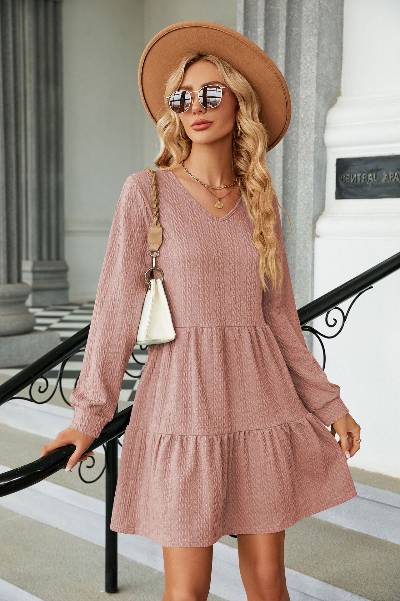 Women's Regular Dress Casual Classic Style V Neck Long Sleeve Solid Color Midi Dress Daily display picture 16