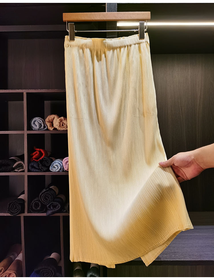 Bộ hai mảnh tay dơi xếp ly phối váy xẻ tà cạp chun — Hồng (váy nửa thân), Xanh nhạt (bộ), Xanh nhạt (váy nửa thân), Xanh nhạt (áo) chi tiết 10