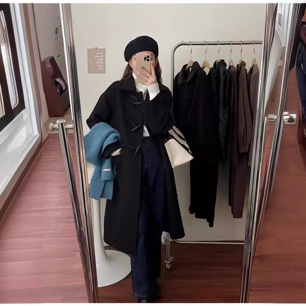 Demi-season fashionable long woolen coat