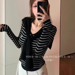 设计感披肩两件套条纹毛织针织衫秋季新款休闲时尚毛线上衣女装