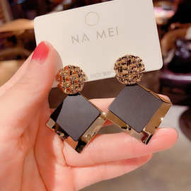 韩国东大门金属感方块耳环女百搭高级感个性网红耳坠耳饰