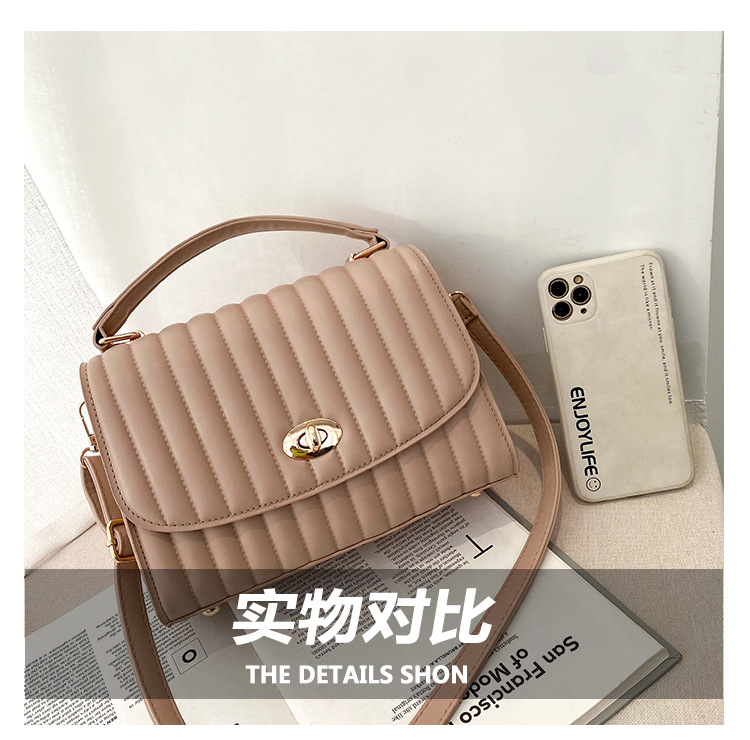 New Fashion Texture One-shoulder Messenger Bag display picture 23