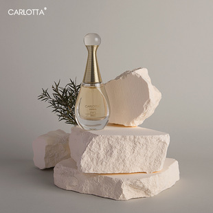 ����007���ҽ���Ů��ˮ���ƃ��ų־�����D�����lֱ����؛��ˮŮ��