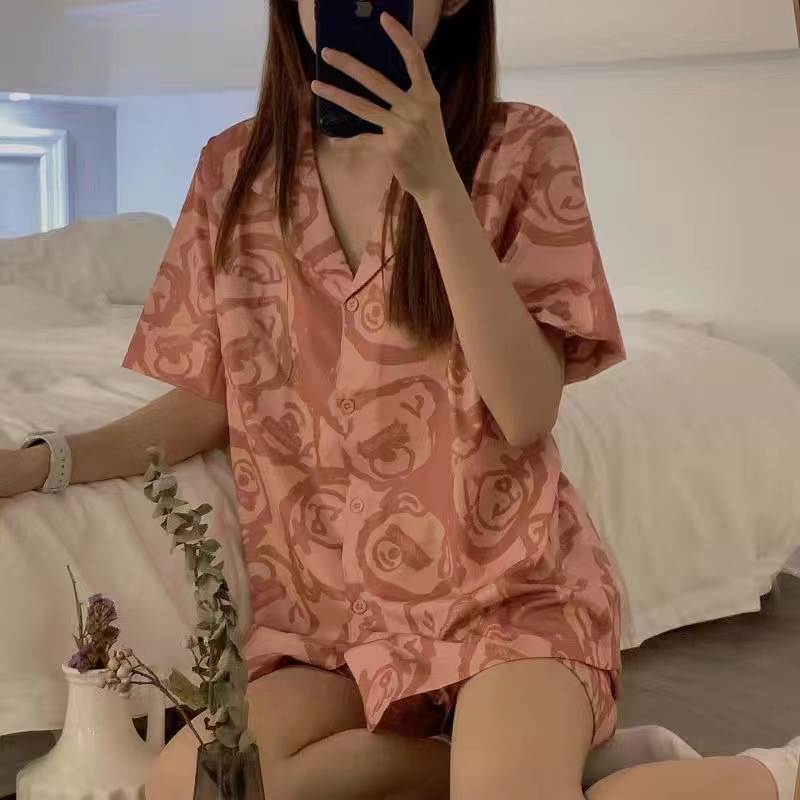 2025 lindo traje de pijama de lunares de oso de estilo ins para mujer cárdigan de cuello redondo de verano suelto y se puede usar en el hogar