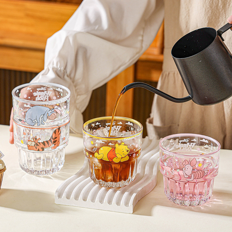 Disney Pooh Stars Club Taza de vidrio Taza de agua de dibujos animados Taza de agua para el hogar femenina de alto valor Taza de agua para el día del niño