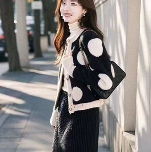 ����Ʒ���в��c���p�g�Lᘿ��_������Ů