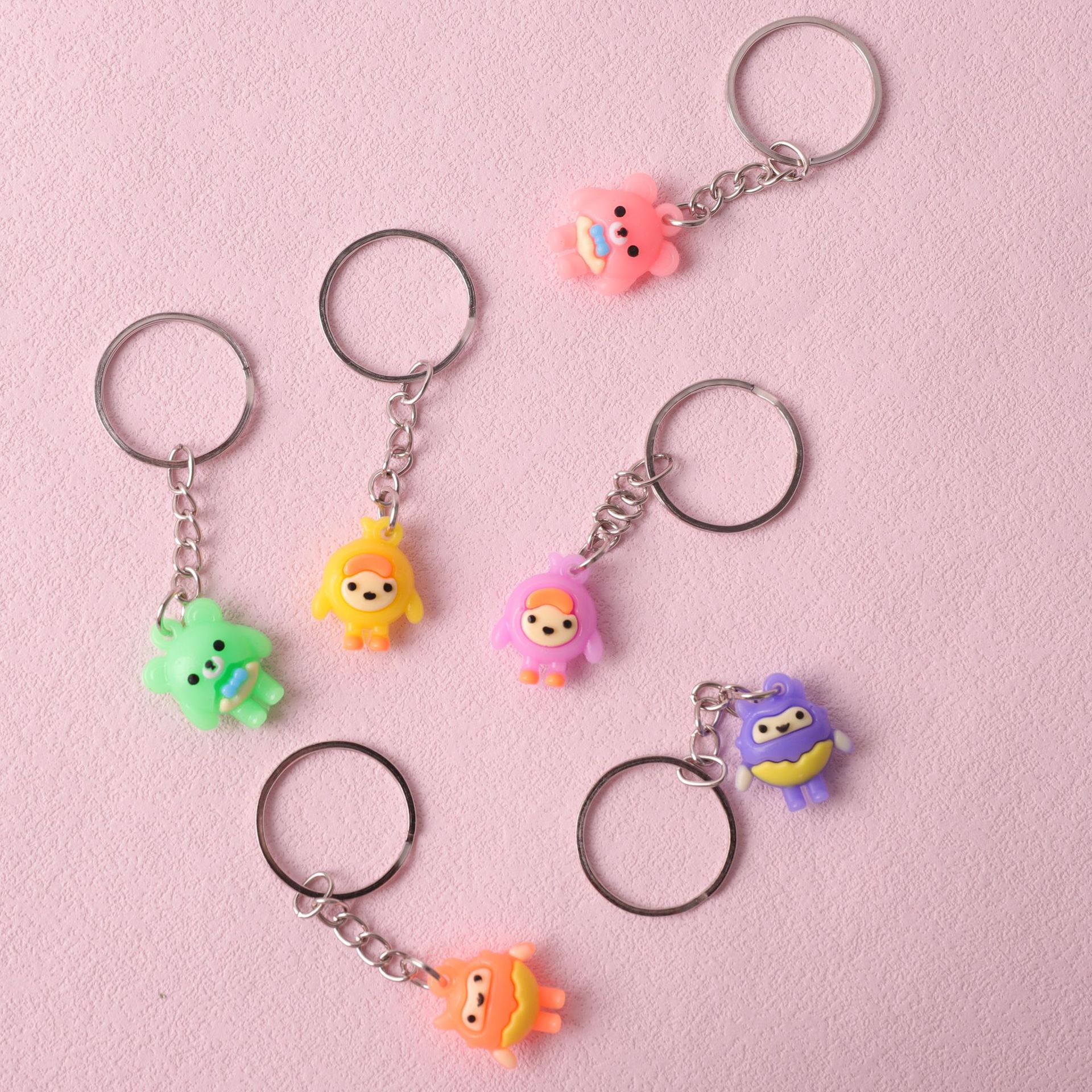 Big Egg Boy Party Keychain Colgante DIY Colgante Mochila Colgante 3D Muñeca de PVC Blanda Regalo