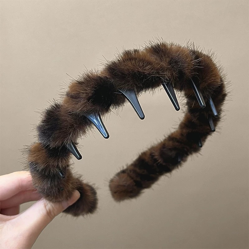 # 187 dark brown leopard print wavy hairband