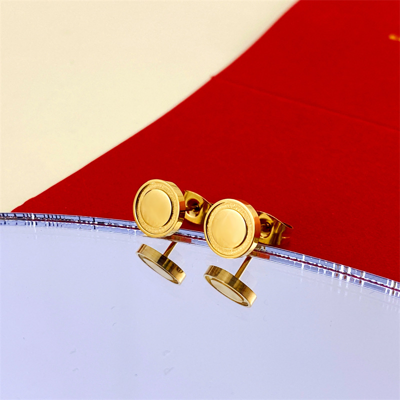 Round cake earrings-gold