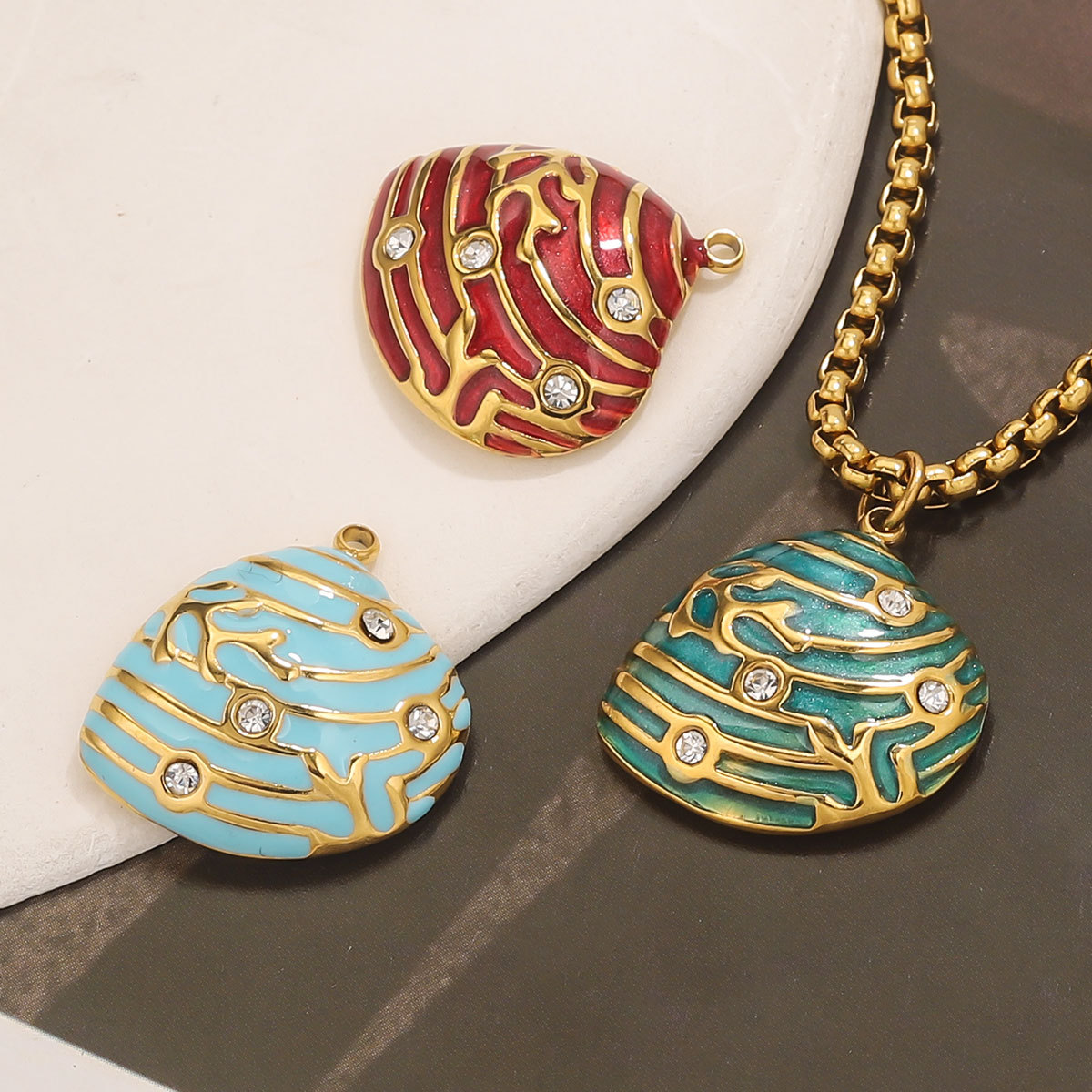 Acero inoxidable vacío de color goteo punto de perforación conchas colgante DIY joyas collar accesorios de pulsera al por mayor