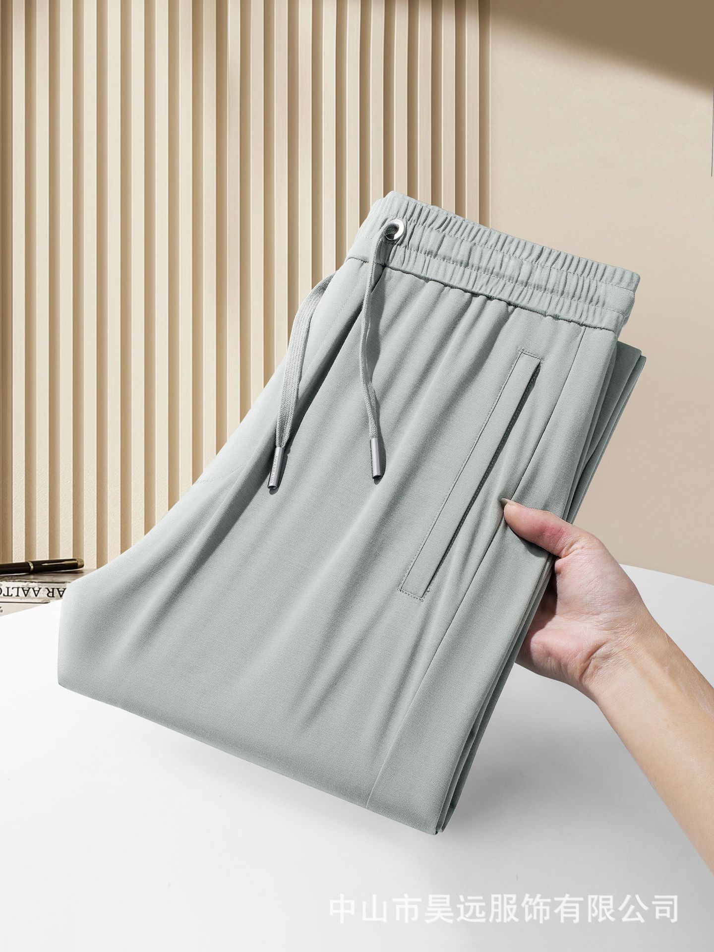 회색 녹색