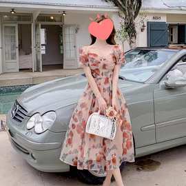 高级感绝美粉色碎花裙爆款在逃公主裙泡泡袖荷叶边超仙连衣裙子女