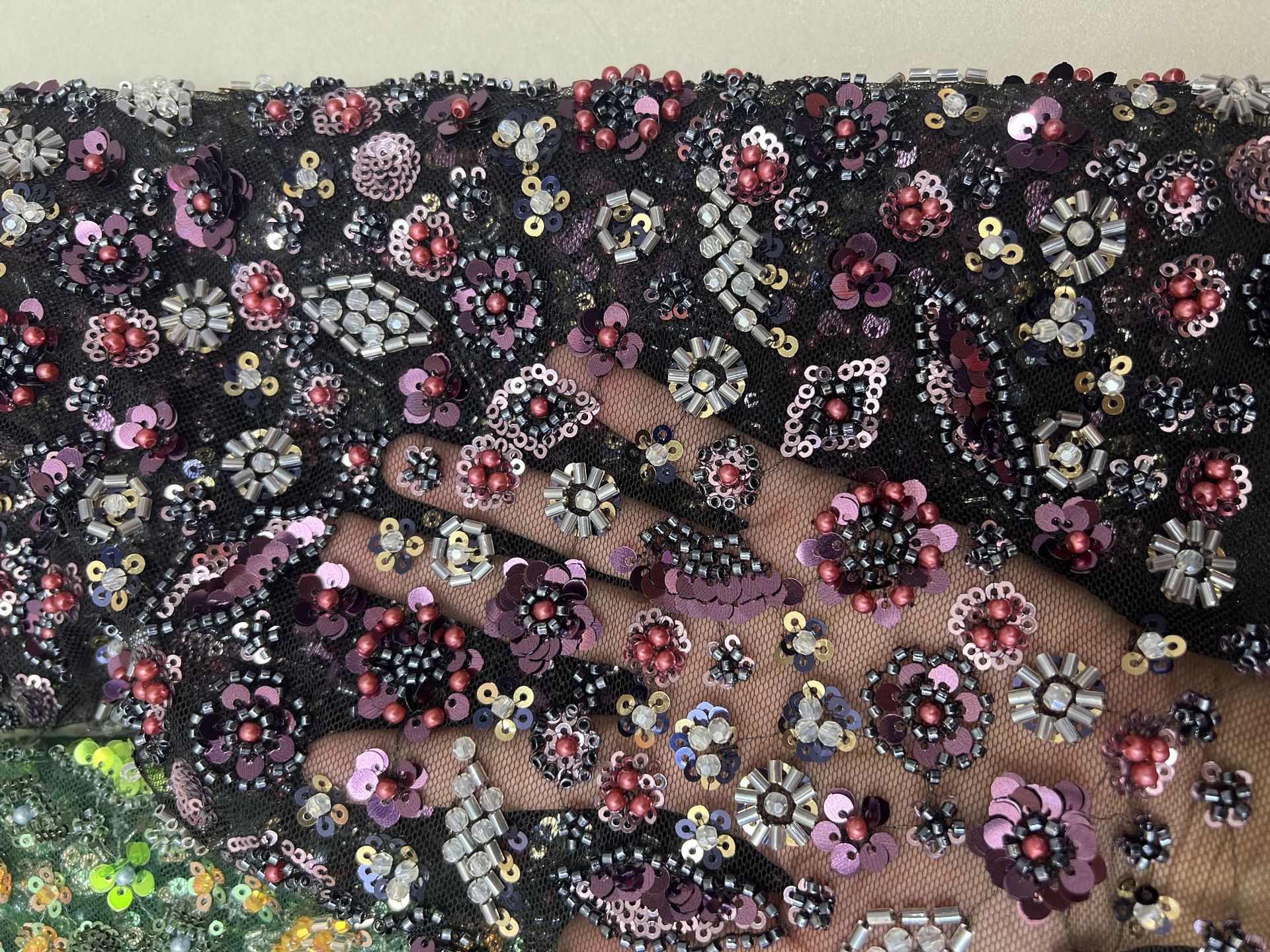 industria pesada multicolor cuentas sequillas cristal diamante tubo de cuentas bordado tela África Medio Oriente Europa América moda tela de boda