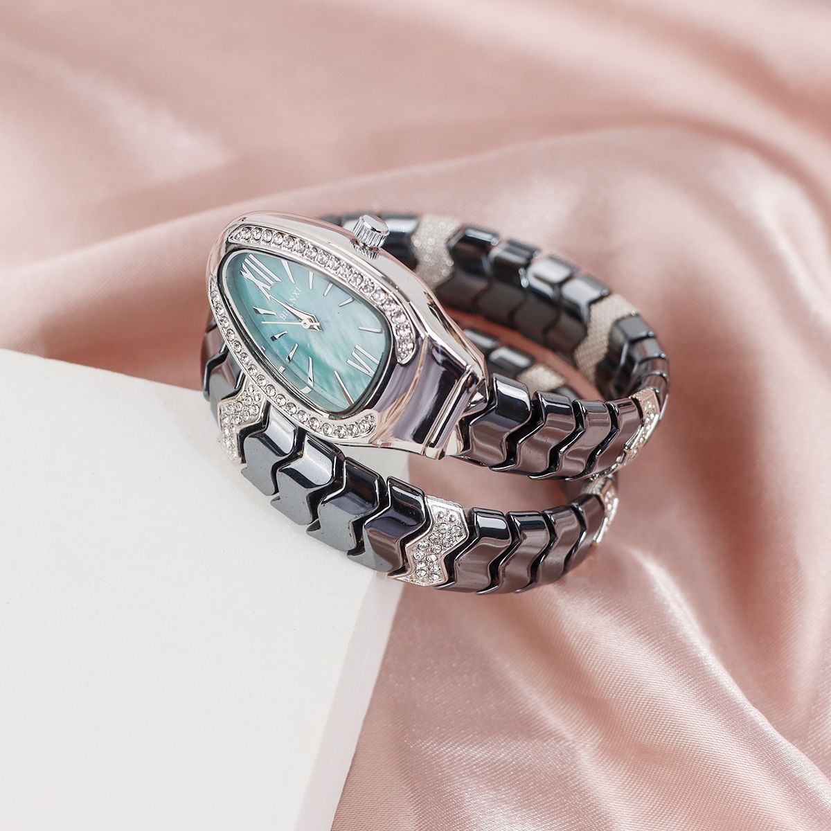 fashionable creative steel belt