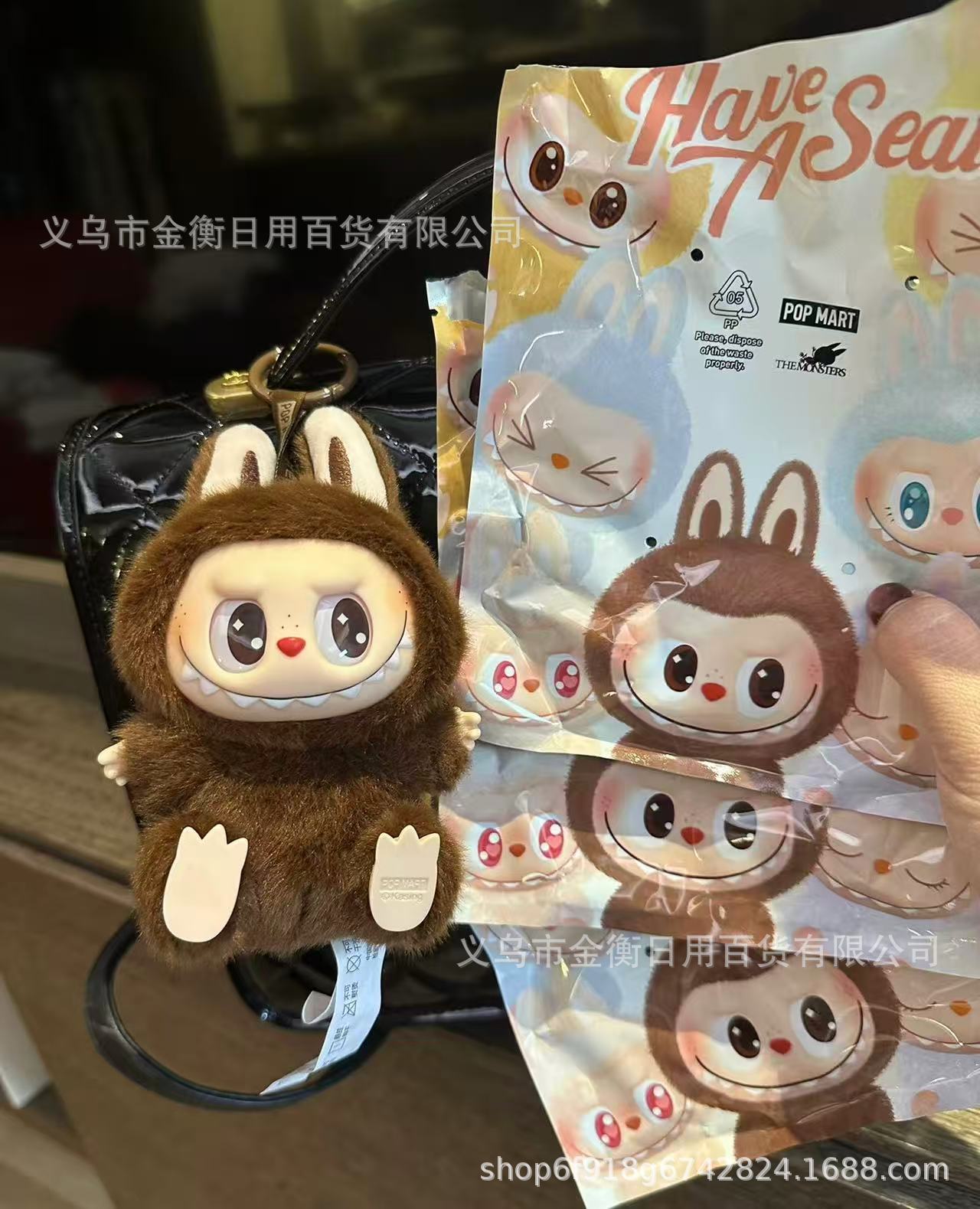 Inventario de burbujas Matlabubu, tela de tela de tela, adornos faciales, macarón, una generación, dos generaciones, tres generaciones, juguetes de peluche