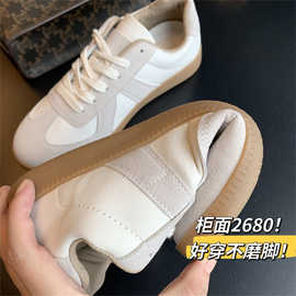 柜面2680！好穿不磨脚运动板鞋平底休闲鞋德训鞋女26新款H031406