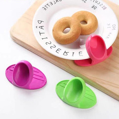 Silicone Microwave Oven and Oven-Specific Wholesale Factory-Grade Heat Insulating Anti-Scald Anti-Slip Finger Gloves Mini High-Temperature Heat-Resistant Pliers