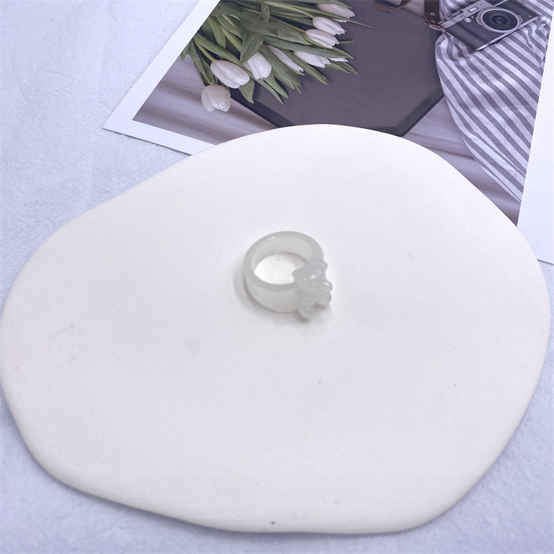 INS estilo europeo y americano Venta caliente colorido dibujos animados tridimensional resina personalidad oso anillo transparente creativo diversión conjunta anillo