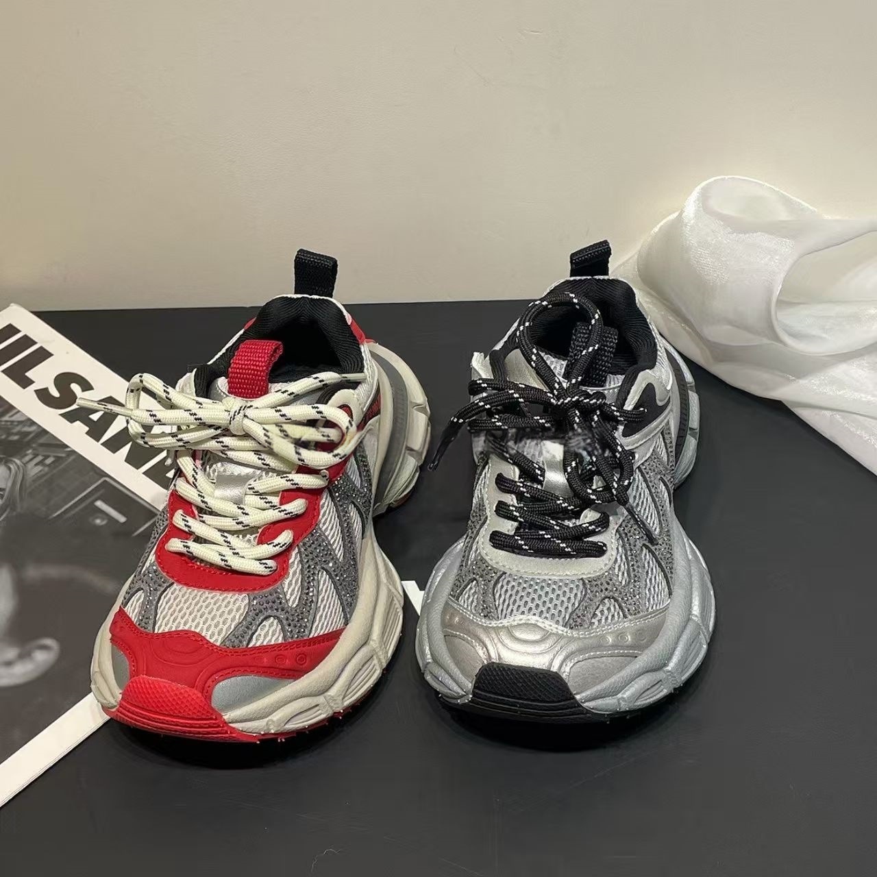 Zapatos de papá para niños zapatos deportivos para correr para niños primavera y otoño 2026 nuevos zapatos de red para niños grandes zapatos casuales transpirables para chicas