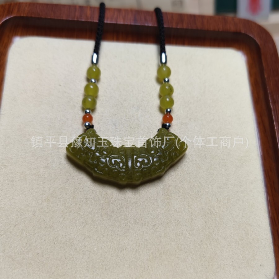 黄金玉岫玉蝴蝶项链女士双面凤凰玉璜锁骨项链平安扣吊坠玉佩直播
