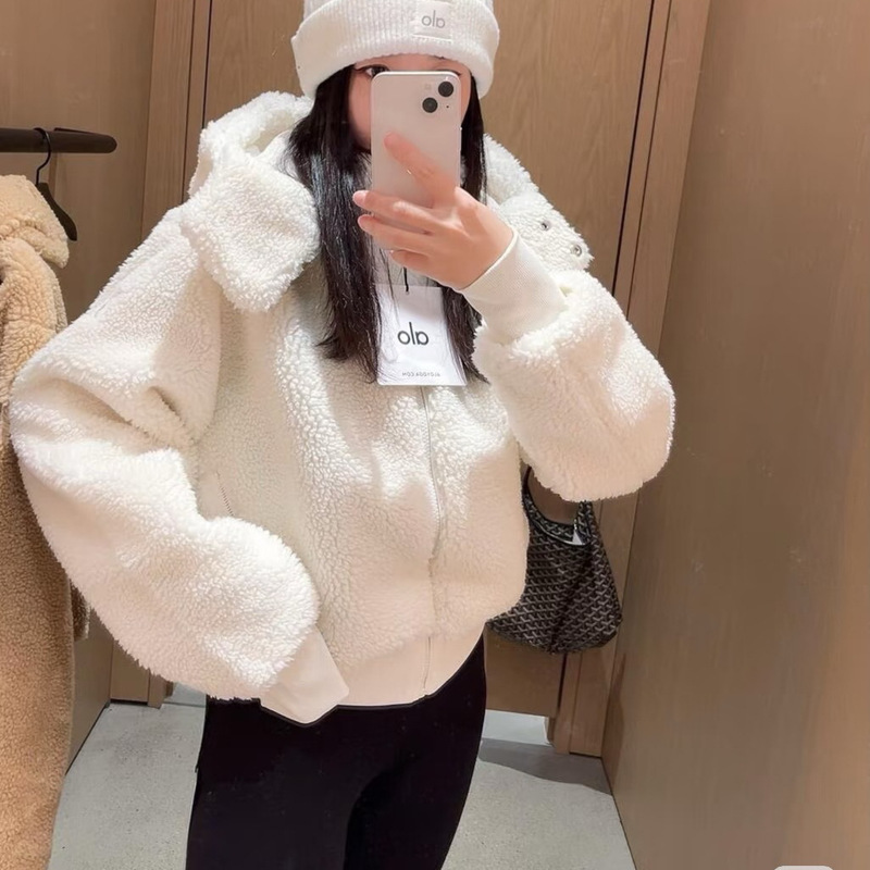 Kim Ji-Soo and Kendall Jenner Style Lamb Wool Coat for Women, Winter Detachable Stand Collar Hooded Thick Short Jacket