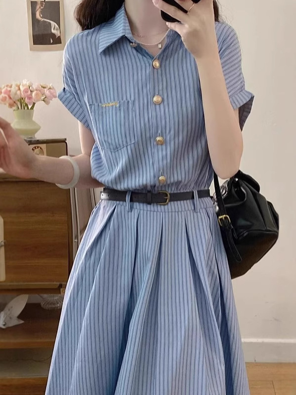 Gejiaショッピングモールの女性用2025夏ブルー半袖シャツドレス女性の夏の気質と高級感|undefined