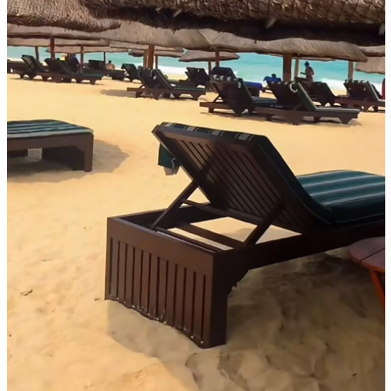 Outdoor Beach Pool Leisure Solid Wood Beach Chair Outdoor Teak Lounge Chair Folding Chair Villa B&B Courtyard