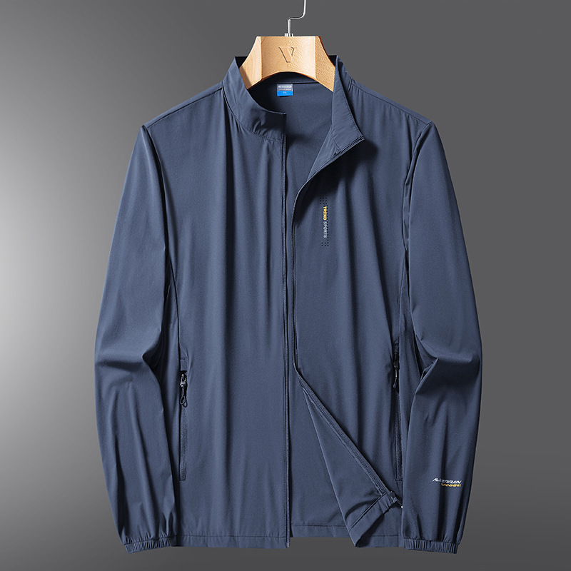 Chaqueta de hombre de alta gama, chaqueta de hombre de verano, nueva ropa casual de hombre, chaqueta simple de color sólido, chaqueta de hielo ultrafina para hombre